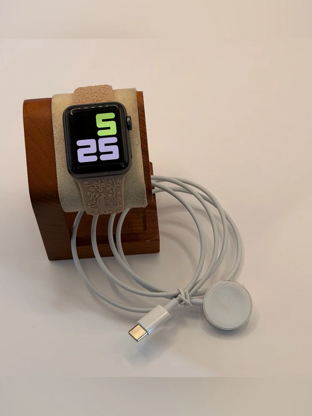 Apple Watch Series 3, 38mm, Black, New Band, Charger Included, Tested